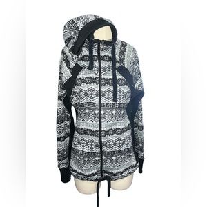 AVALANCHE |  FLEECE HOODED ZIP UP PATTERN COAT SZ LARGE